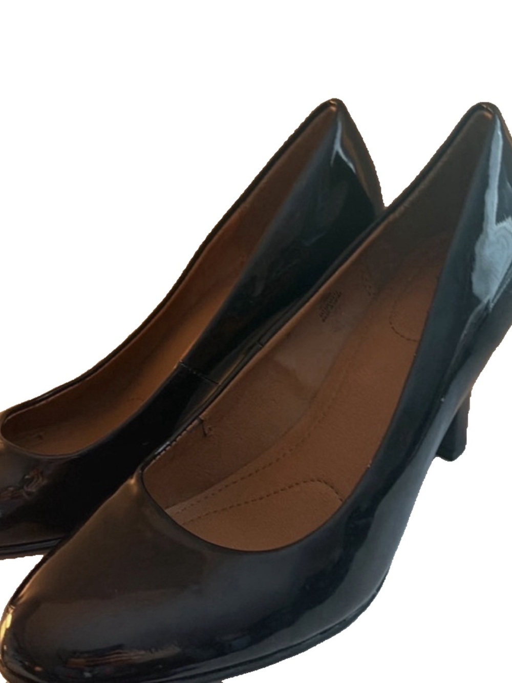 Jaclyn Smith Black Patent Heel Pumps